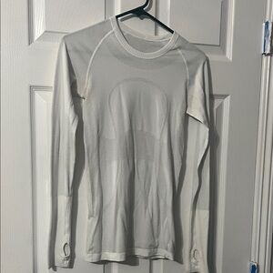 Lululemon workout shirt